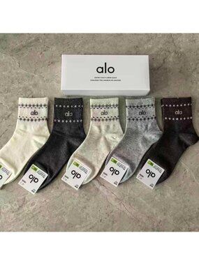 A13- ALO Yoga Women's Fair Isle Neutral Half-Crew Socks 5-Pair Box Set - NWT